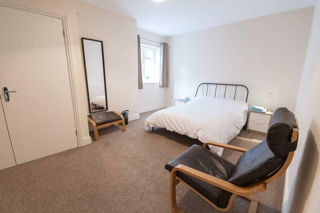 The Broadmead Forest - Spacious City Centre 3Bdr Apartment Бристоль Екстер'єр фото