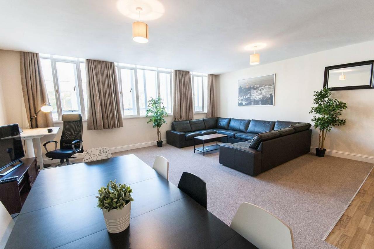 The Broadmead Forest - Spacious City Centre 3Bdr Apartment Бристоль Екстер'єр фото